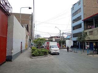 Foto 1 de VENTA DE LOCAL COMERCIAL EN LA VICTORIA