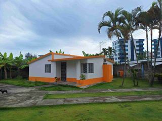 Foto 9 de Vendo Casa en la Playa de Tonsupa / Esmeraldas
