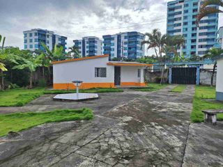 Foto 4 de Vendo Casa en la Playa de Tonsupa / Esmeraldas
