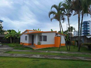 Foto 7 de Vendo Casa en la Playa de Tonsupa / Esmeraldas
