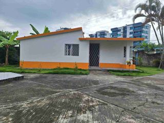 Foto 14 de Vendo Casa en la Playa de Tonsupa / Esmeraldas