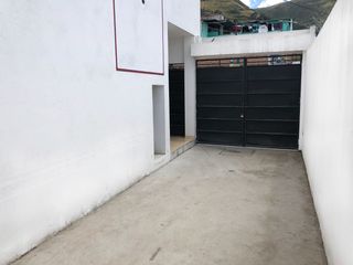 Foto 9 de Casas independientes de venta de 3 dormitorios en la Ecuatoriana, Sur de Quito-Ecuador