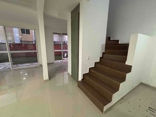 Foto 1 de se arrienda casa en la hacienda el castillo- vía cali -Jamundí