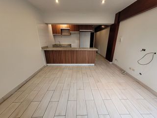 Foto 2 de ALQUILO LINDO TRIPLEX EN SAN BORJA -  CALLE 10 CDRA 3