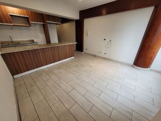 Foto 3 de ALQUILO LINDO TRIPLEX EN SAN BORJA -  CALLE 10 CDRA 3