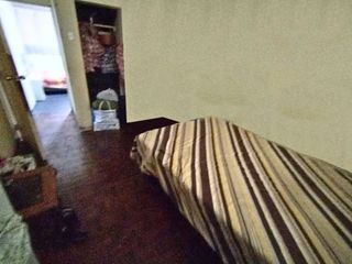 Foto 16 de LINCE - Departamento 1er. Piso en zona comercial de 2 Dorm + Cocina Separada + Patio