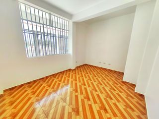 Foto 15 de Se Alquila Amplio Departamento en Primer Piso en La Urb. El Harás de Ica