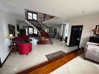 Foto 4 de Alquilo o Vendo Casa Santa Cecilia 4 dormitorios y piscina, sin amoblar