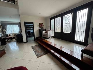 Foto 5 de Alquilo o Vendo Casa Santa Cecilia 4 dormitorios y piscina, sin amoblar