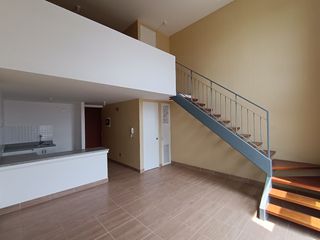 Foto 1 de Departamento En Alquiler En Comas!!