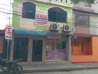Foto 1 de Casa Rentera con Local comercial en Sauces 8