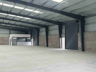 Foto 1 de Rento Excelente Bodega de 1.400 m2 en Ambato