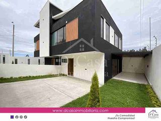 Foto 2 de Vendo Casa 3 dormitorios jsrdin y 2 garajes