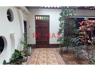 Foto 2 de Oportunidad De Inversión Casa En Venta - San Martin De Porres