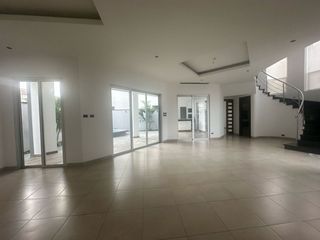 Foto 3 de VENTA CASA ESTANCIAS DEL RIO