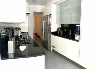 Foto 4 de Flat de Lujo en San Isidro – ¡Vive con Estilo y Confort!