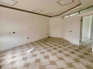Foto 2 de KENNEDY NUEVA, VENDO OFICINA  PLANTA BAJA  remodelada 
55 m2 $60.000