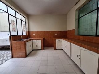 Foto 4 de Venta de 2 Casas + 2 Locales en Urb. El Pinar, Etapa 1 - Comas