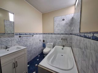 Foto 15 de Venta de 2 Casas + 2 Locales en Urb. El Pinar, Etapa 1 - Comas