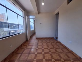 Foto 10 de Venta de 2 Casas + 2 Locales en Urb. El Pinar, Etapa 1 - Comas