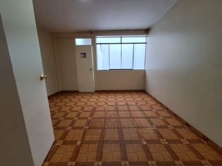 Foto 12 de Venta de 2 Casas + 2 Locales en Urb. El Pinar, Etapa 1 - Comas