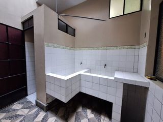 Foto 25 de Venta de 2 Casas + 2 Locales en Urb. El Pinar, Etapa 1 - Comas