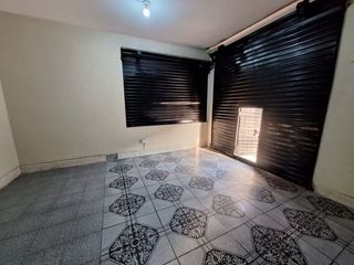 Foto 31 de Venta de 2 Casas + 2 Locales en Urb. El Pinar, Etapa 1 - Comas