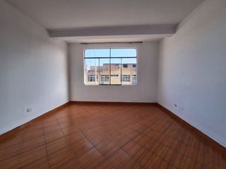Foto 27 de Venta de 2 Casas + 2 Locales en Urb. El Pinar, Etapa 1 - Comas