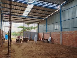 Foto 6 de Local comercial ubicado en el km 3 de la nueva vía de evitamiento, a 3 cuadras del mercado santa anita.