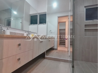 Foto 8 de Venta de Apartamento de Lujo en Bavaria