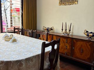 Foto 1 de ¡CASA EN ZONA COMERCIAL DE SALAMANCA!