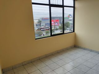 Foto 5 de ALQUILO LOCAL COMERCIAL DE 153 M2 PISO 4 LOS OLIVOS