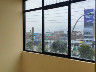 Foto 1 de ALQUILO LOCAL COMERCIAL DE 153 M2 PISO 4 LOS OLIVOS