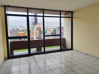 Foto 11 de ALQUILO LOCAL COMERCIAL DE 153 M2 PISO 4 LOS OLIVOS