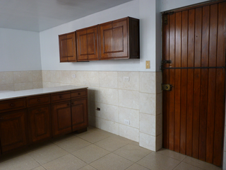 Foto 27 de ALQUILER CASA FRENTE AL PARQUE EXCLUSIVA ZONA DE SURCO CERCA A BARRANCO Y MIRAFLORES. EL CORTIJO