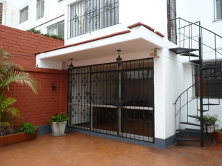 Foto 40 de ALQUILER CASA FRENTE AL PARQUE EXCLUSIVA ZONA DE SURCO CERCA A BARRANCO Y MIRAFLORES. EL CORTIJO