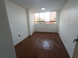 Foto 11 de Oficina En Alquiler En 4To Piso En Mayolo