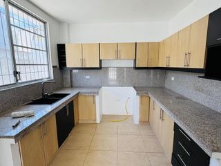 Foto 1 de CASA EN ALQUILER EN CONJUNTO PRIVADO