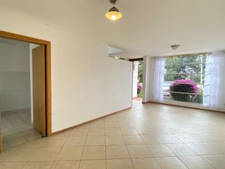 Foto 5 de Casa en Renta Sector Lumbisí Cumbayá