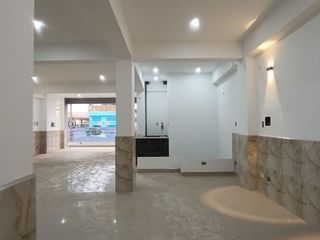 Foto 6 de LOCAL COMERCIAL DE 3 PISOS EN LOS OLIVOS