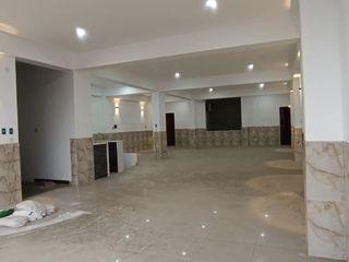 Foto 7 de LOCAL COMERCIAL DE 3 PISOS EN LOS OLIVOS