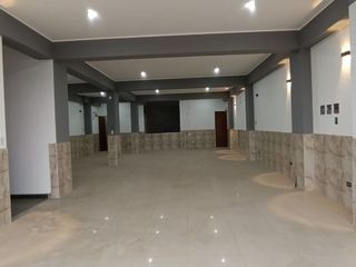 Foto 11 de LOCAL COMERCIAL DE 3 PISOS EN LOS OLIVOS