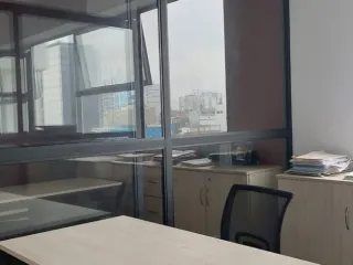Foto 10 de SE ALQUILA MODERNA OFICINA AMOBLADA EN AV. AREQUIPA – LINCE