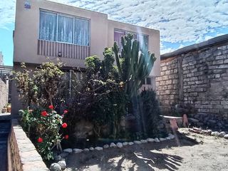 Foto 7 de Se Vende Amplia Casa A Precio De Terreno En Zamácola!!