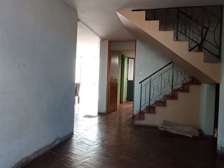 Foto 10 de Se Vende Amplia Casa A Precio De Terreno En Zamácola!!
