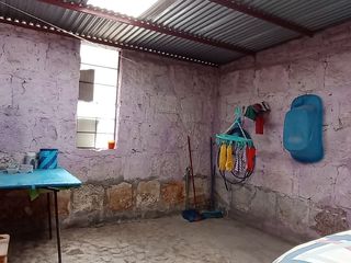 Foto 16 de Se Vende Amplia Casa A Precio De Terreno En Zamácola!!