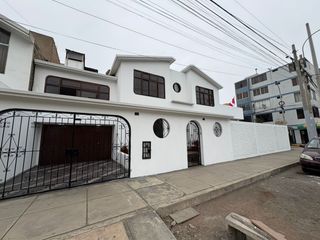 Foto 1 de CASA EN ALQUILER PARA VIVIENDA Y OFICINA EN URB. PANDO CERCADO DE LIMA