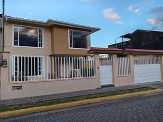 Foto 1 de SE ARRIENDA HERMOSA CASA SECTOR SAN PEDRO DE TABOADA – VALLE DE LOS CHILLOS