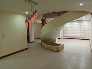 Foto 7 de SE ARRIENDA HERMOSA CASA SECTOR SAN PEDRO DE TABOADA – VALLE DE LOS CHILLOS