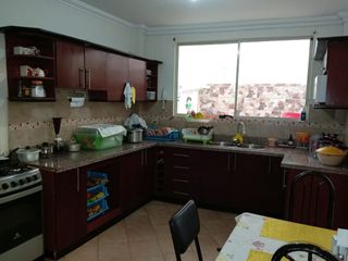 Foto 7 de Venta de Casa en Los Geranios Cerca del Parque Lineal La Tebaida y Supermaxi